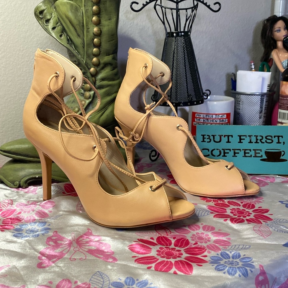 Ladies high heels size 6.5